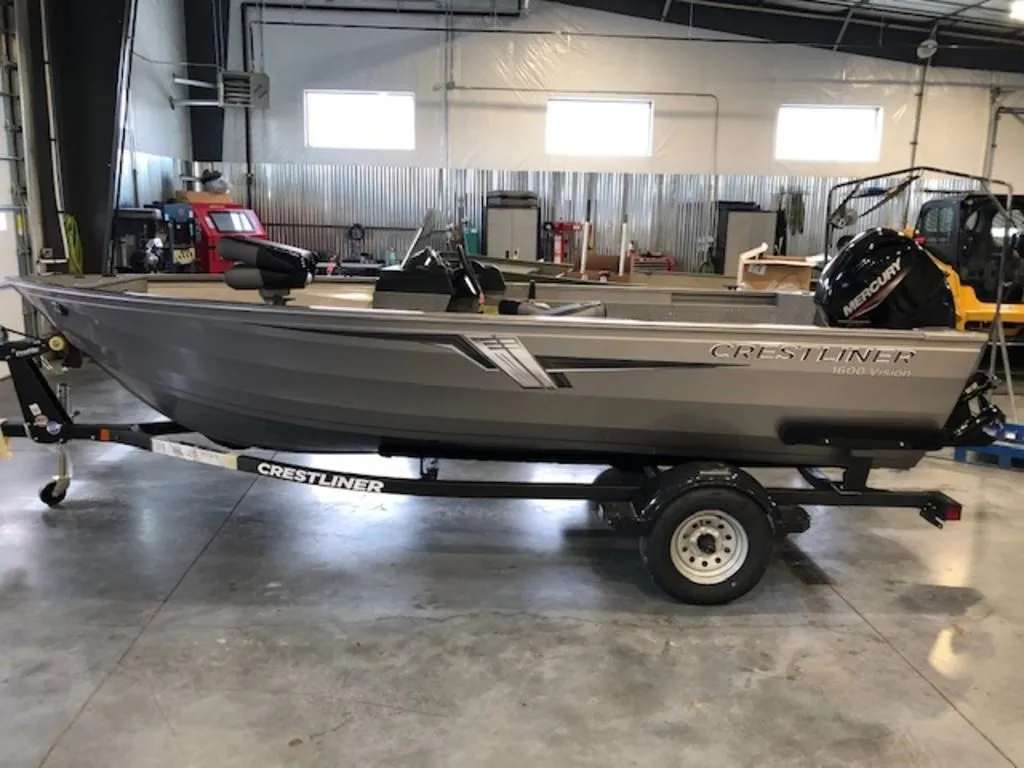 2023 Crestliner 1600 Vision