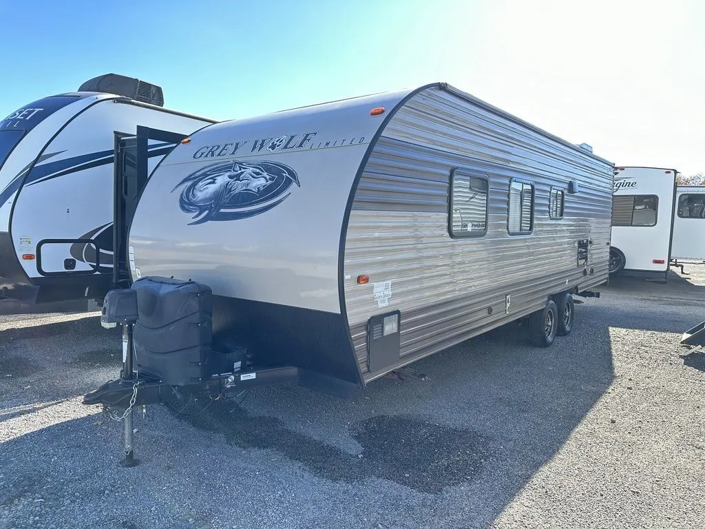 2018 Forest River Cherokee Grey Wolf 26BH