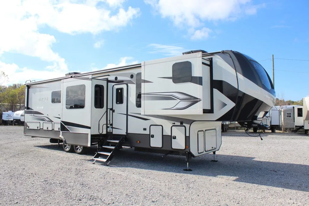 2022 Keystone RV Alpine 3790FK