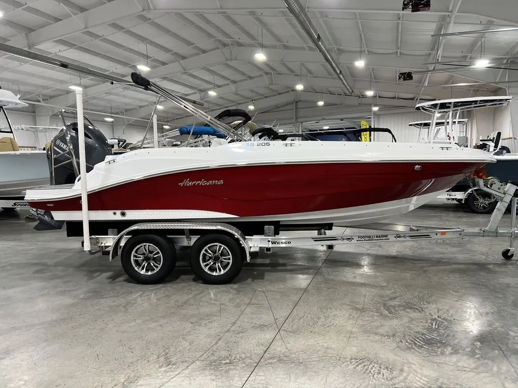 2023 Hurricane SunDeck Sport 205 OB