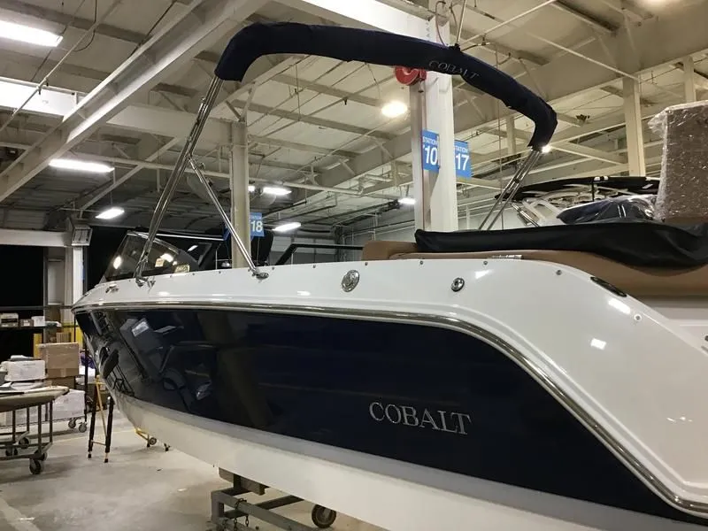2024 Cobalt Boats CS23-New