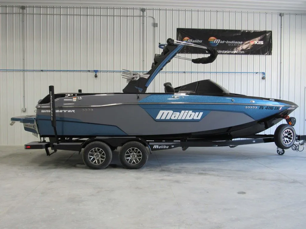 2022 Malibu Boats 23 LSV in Atlanta, IN