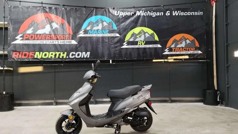 2023 Chicago Scooter Company  Go 50