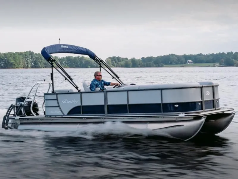 2024 Bentley Pontoons Legacy 220 Navigator