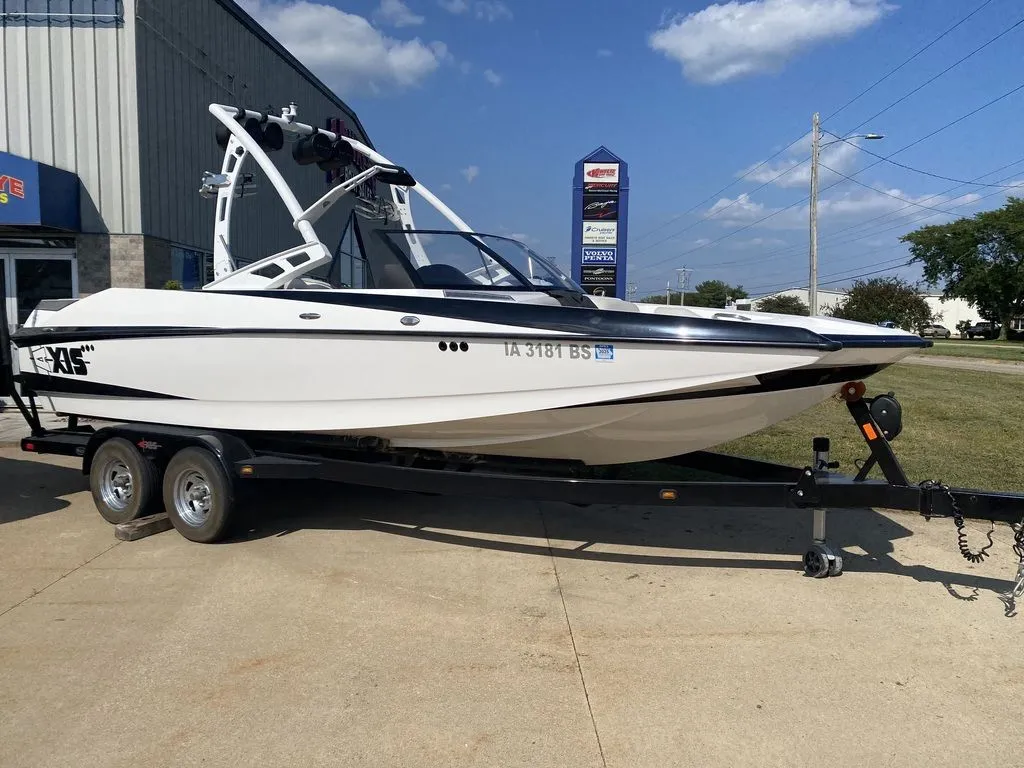 2013 Axis Wake Research A22 in Dubuque, IA