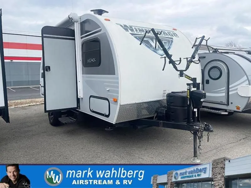 2017 Winnebago Access Premier Winnie Drop WD1780