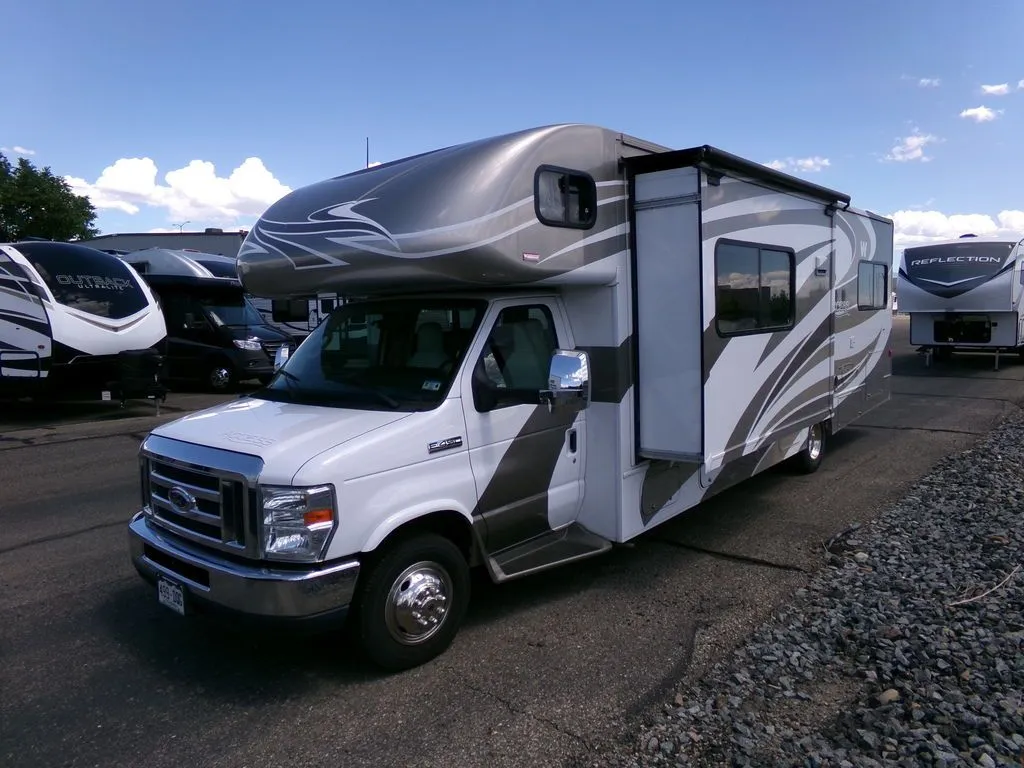 2013 Winnebago Access Premier 31JP