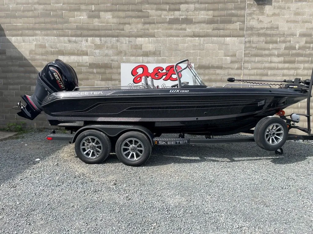 2023 Skeeter WX1910