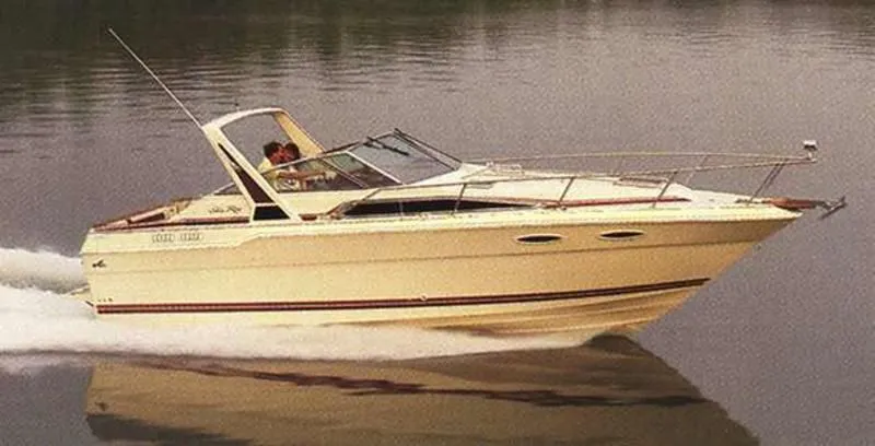 1987 Sea Ray 300 Sundancer in Midland, ON
