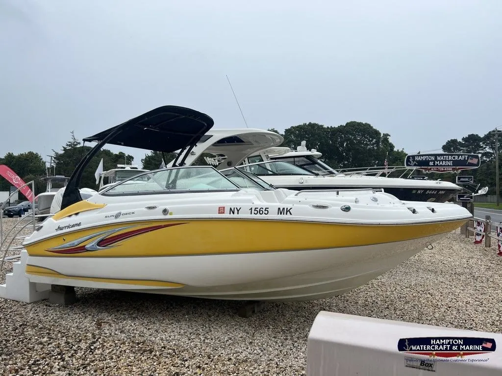 2011 Hurricane SunDeck 2000 OB