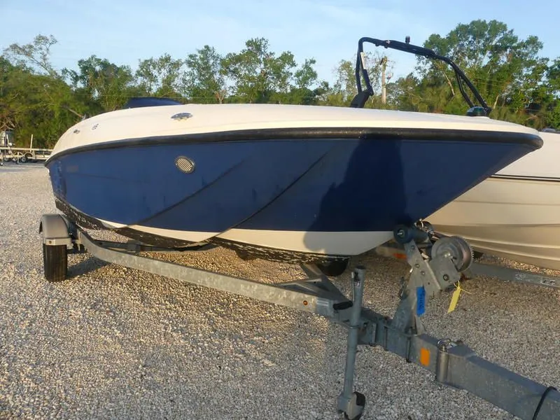 2018 Bayliner Element E18