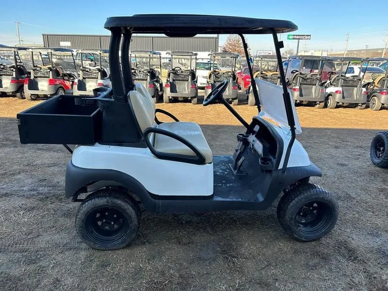 2016 Club Car Precedent