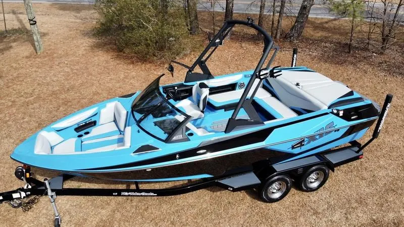 2020 Axis Wake Research T22 in Broadway, NC