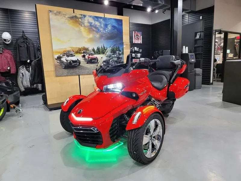 2022 Can-Am Spyder F3 Limited Chrome - Plasma Red
