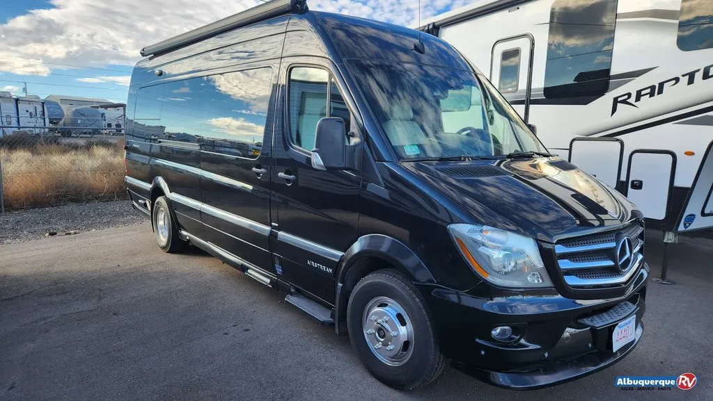 2016 Airstream EXT Grand Tour Twin