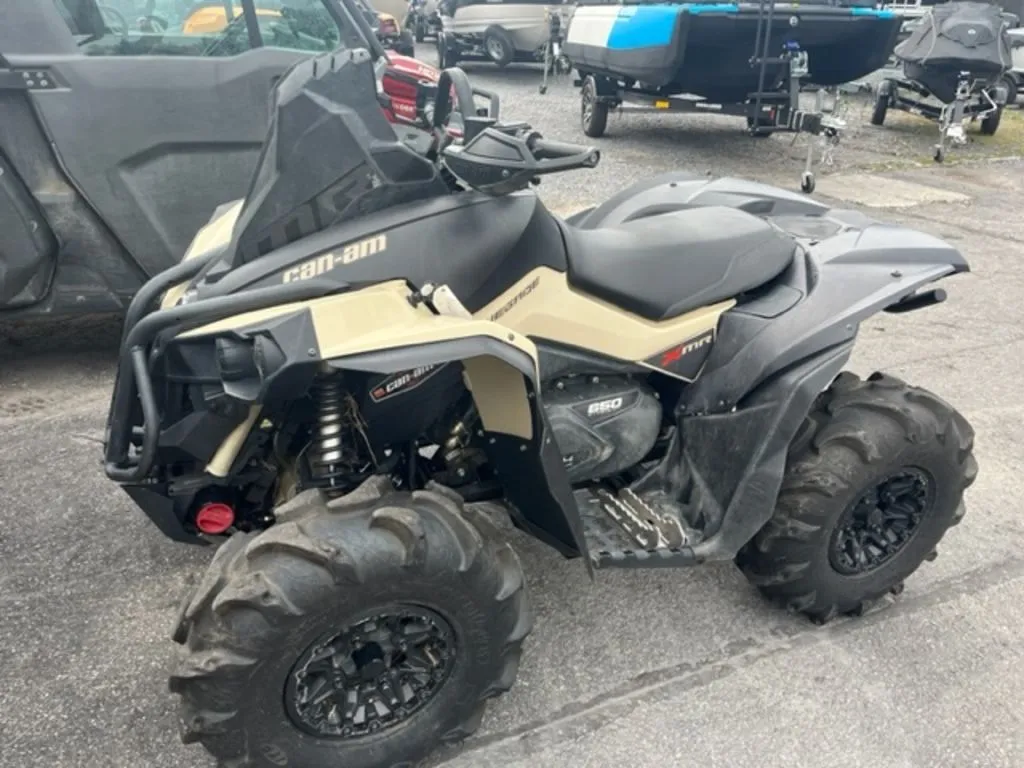2022 Can-Am Renegade X mr 650