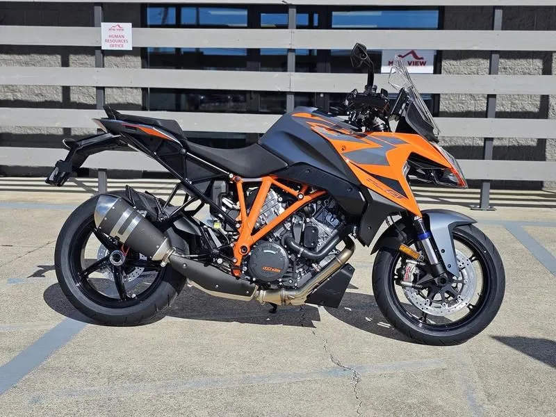 2024 KTM 1290 Super Duke GT