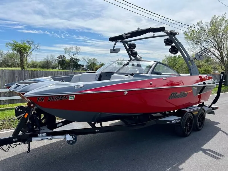 2019 Malibu Boats 22 MXZ