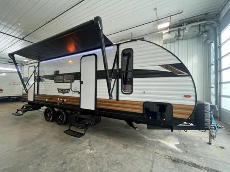 2023 Forest River Wildwood X-Lite Midwest 240BHXL