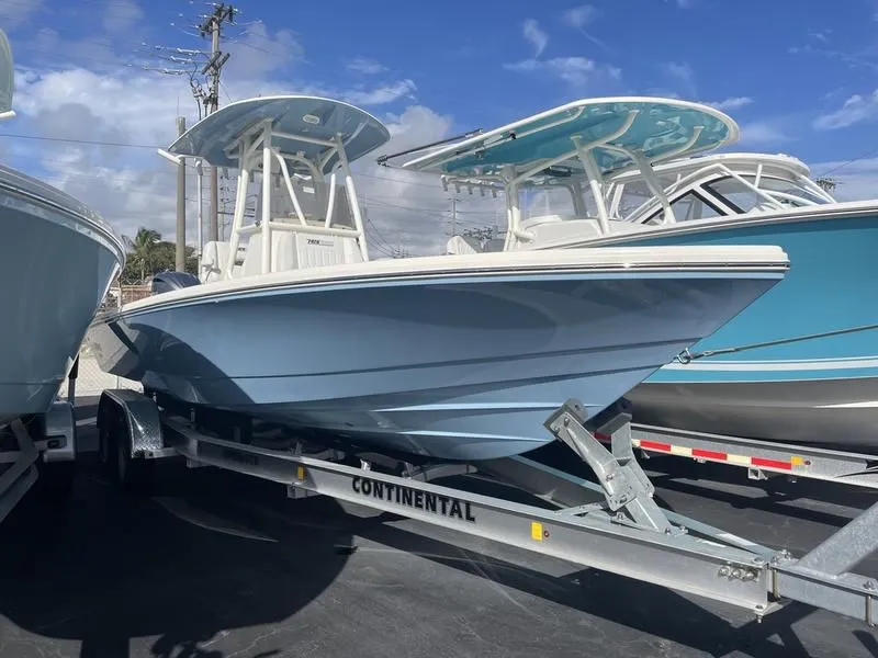 2023 Pathfinder Boats 2600 TRS in Lake Worth Beach, FL