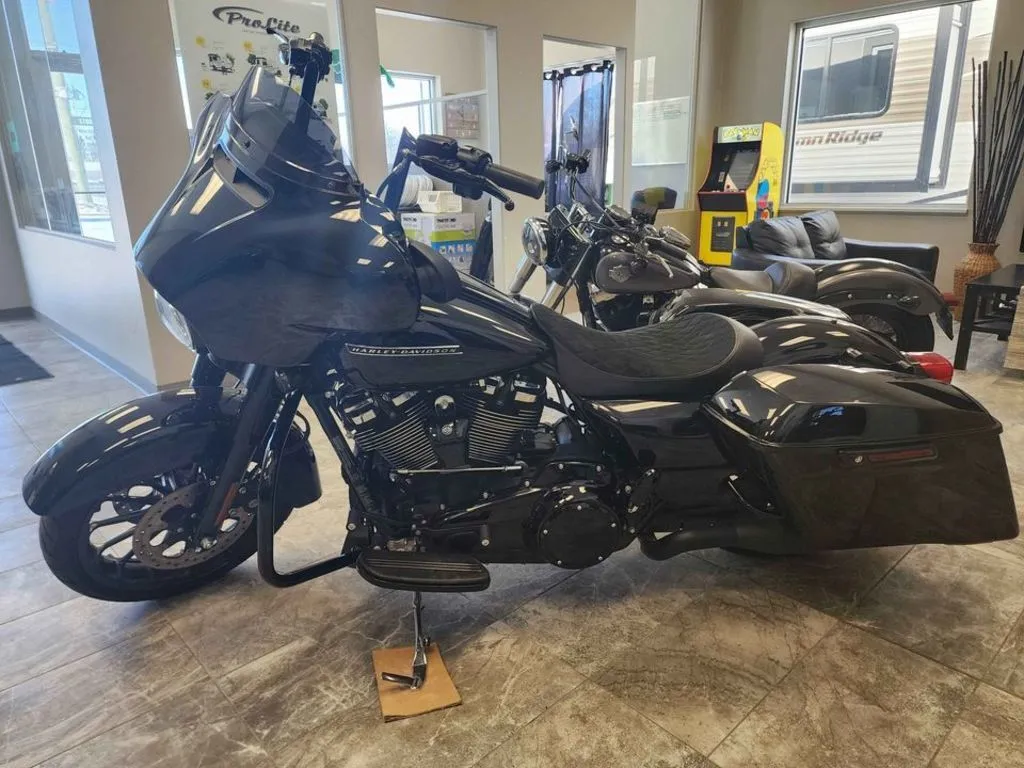 2018 Harley Davidson Street Glide Special S&S 124