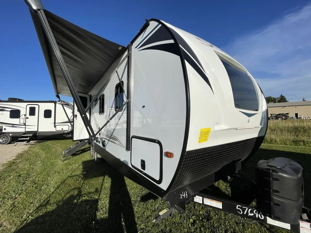 2022 Palomino SolAire Ultra Lite 243BHS