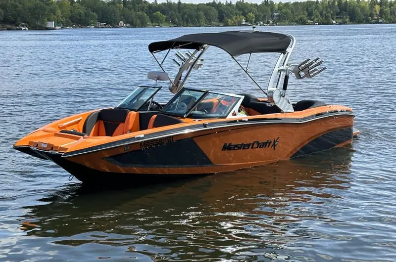 2017 MasterCraft X23 in Whiteshell, MB