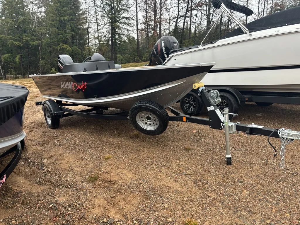 2024 Alumacraft Classic 165 Side Console