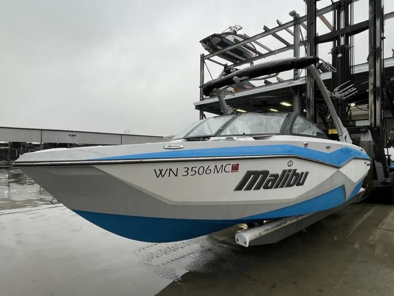 2023 Malibu Boats 22 LSV in Seattle, WA