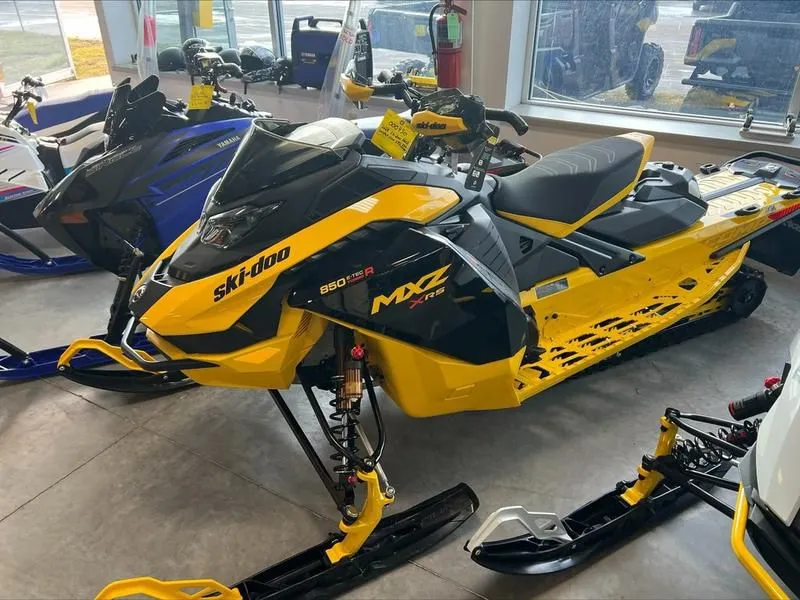 2024 Ski-Doo  MXZ X-RS with Competition Package Rotax 850 E-TEC Turbo R SS Ripsaw II 1