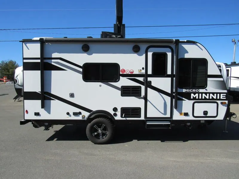 2024 Winnebago Micro Minnie 1700BH