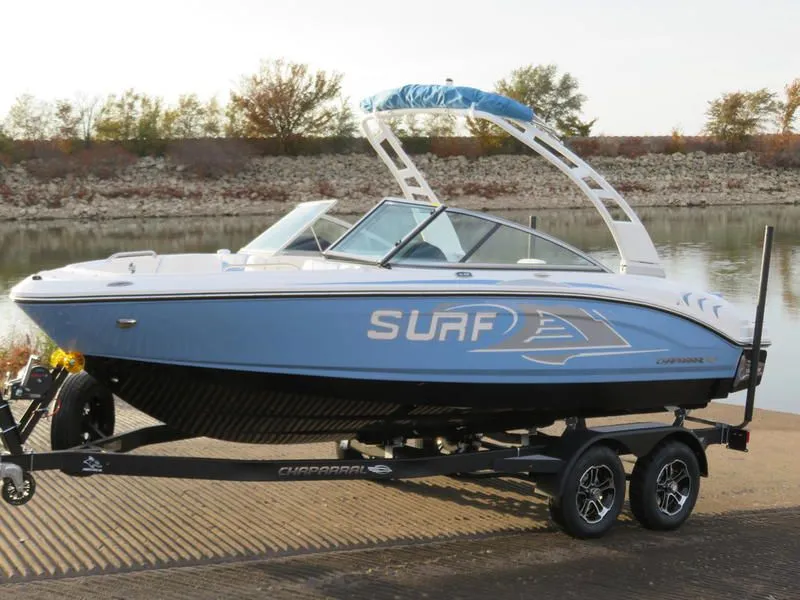 2024 Chaparral 21 Surf