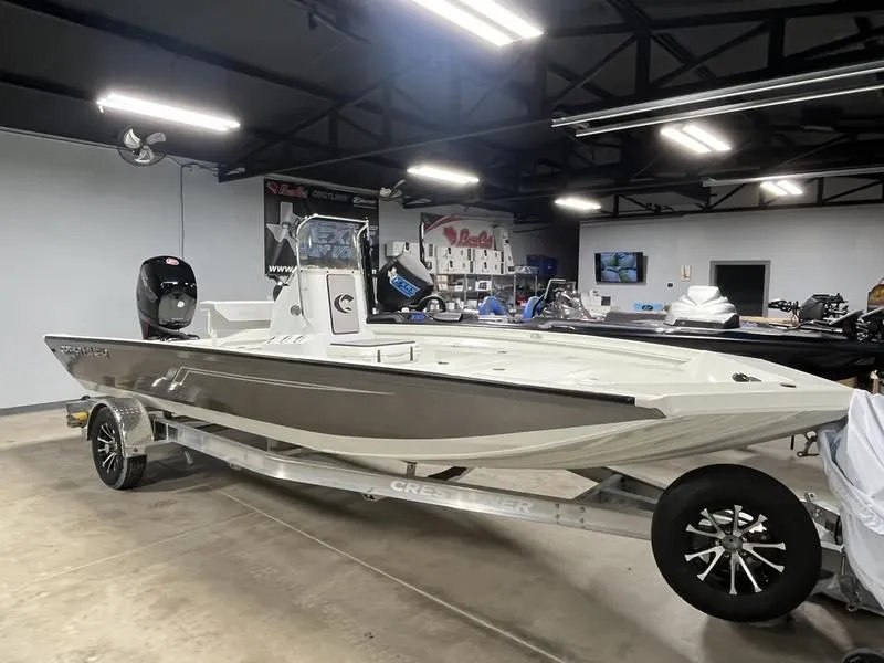 2023 Crestliner 2000 Bay