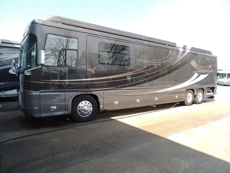 2011 Foretravel Nimbus 4240