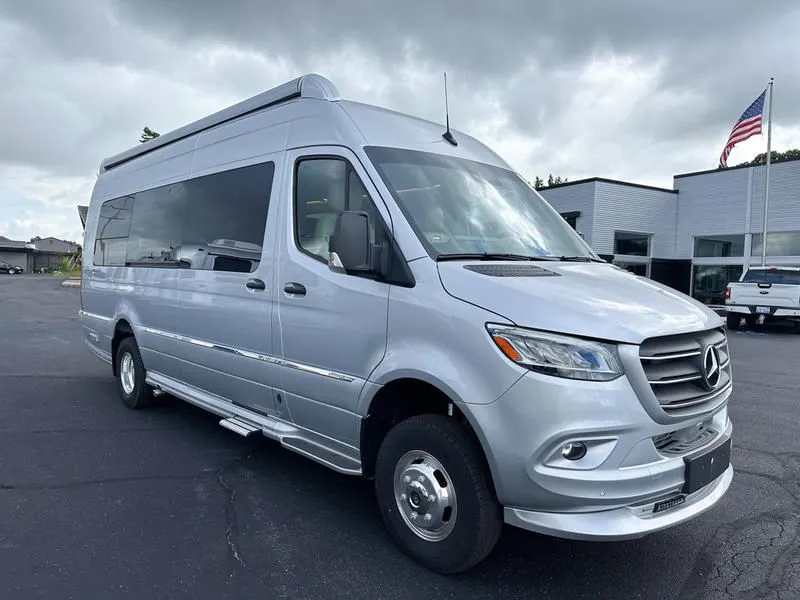 2024 Airstream Interstate 24GL AWD