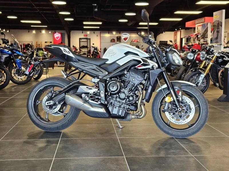 2024 Triumph Street Triple 765 R Crystal White