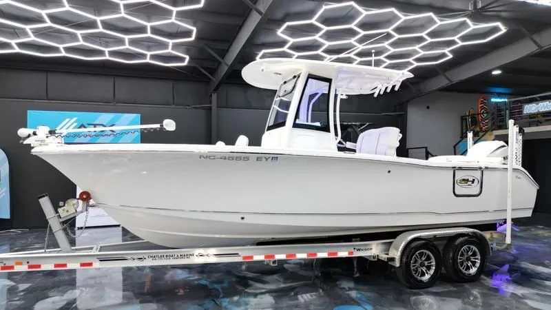 2022 Sea Hunt Ultra 255 SE