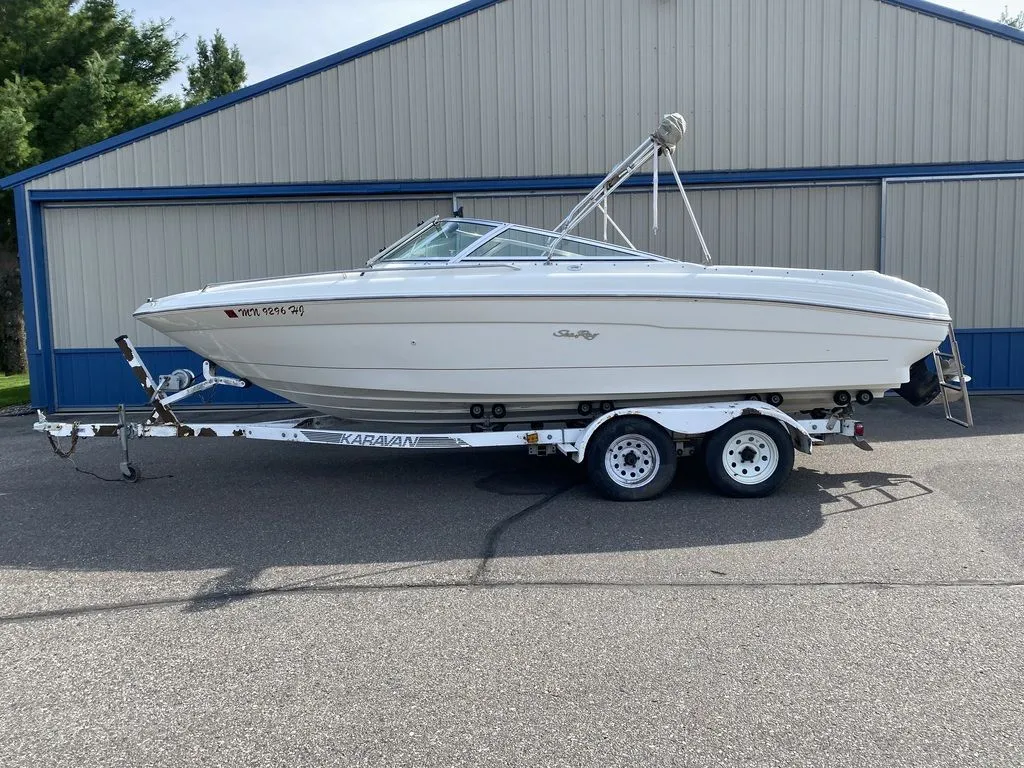 1997 Sea Ray 210 BR in Pine River, MN