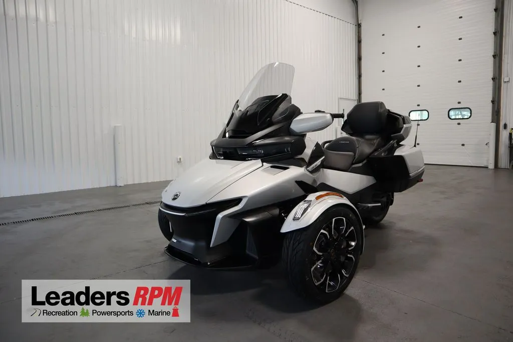 2023 Can-Am Spyder RT Limited Platine Wheels