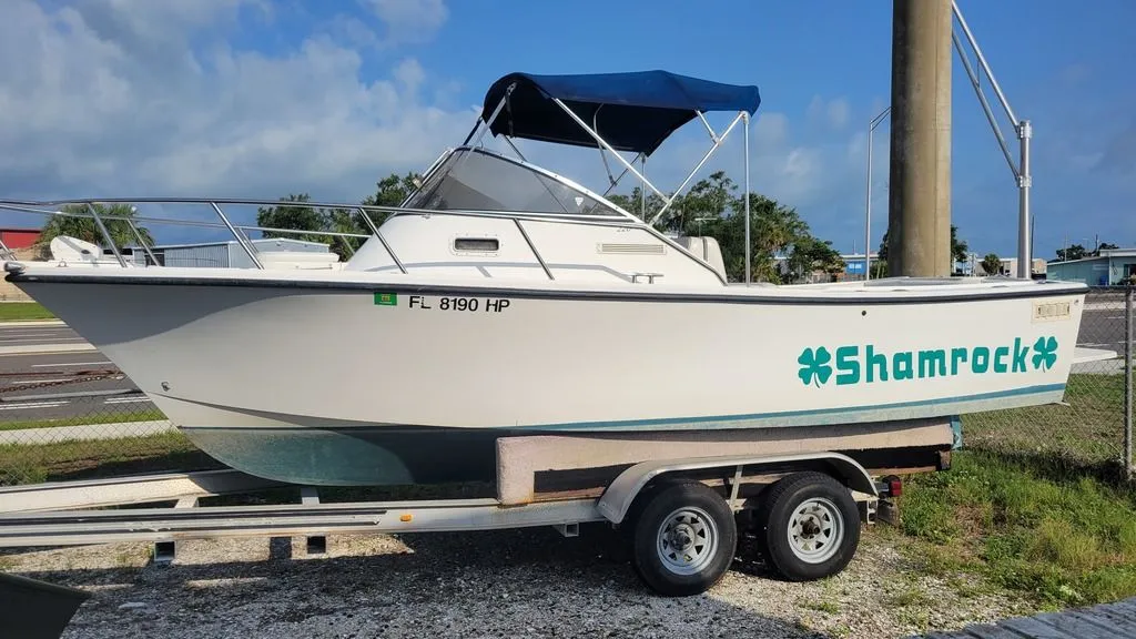 1997 SHAMROCK 220WA