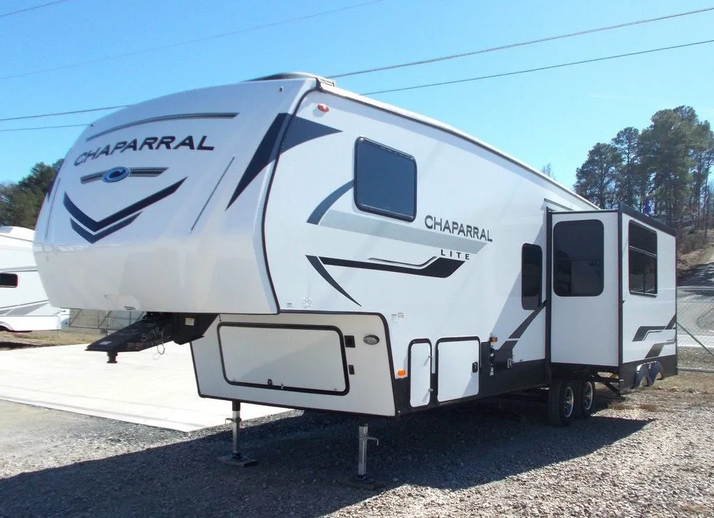 2024 Coachmen Chaparral Lite 274BH