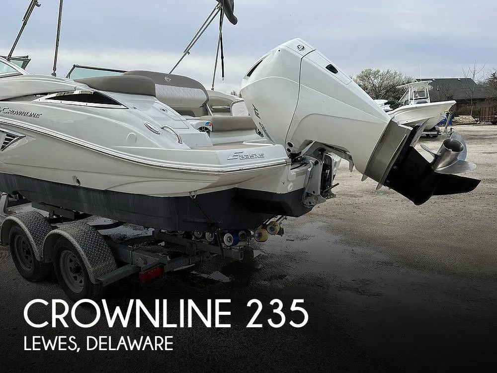 2023 Crownline 235