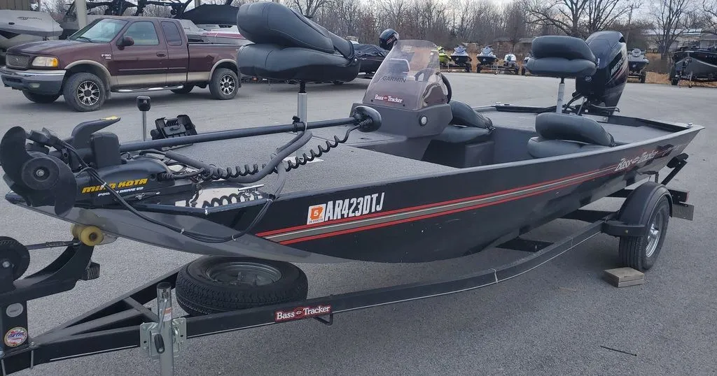 2020 Tracker Boats BASS TRACKER Classic XL