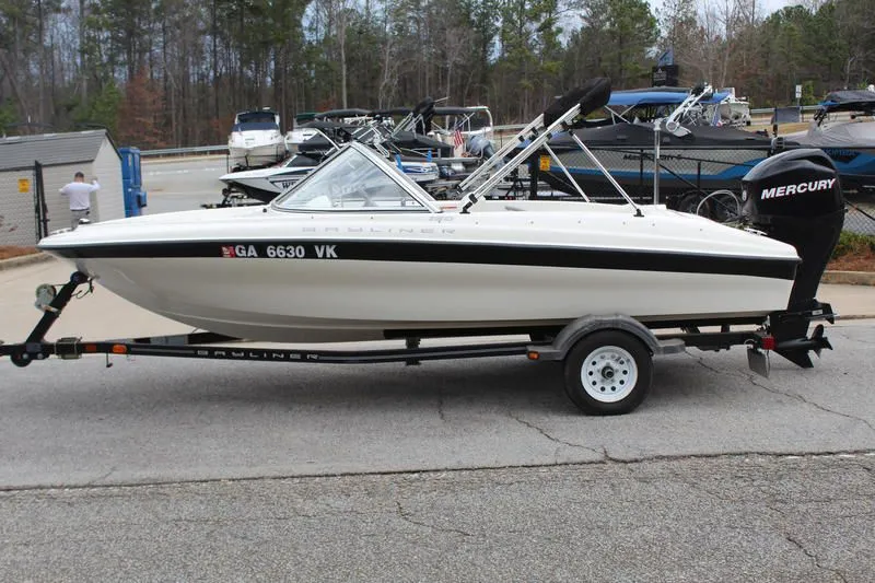 2011 Bayliner 160 BR