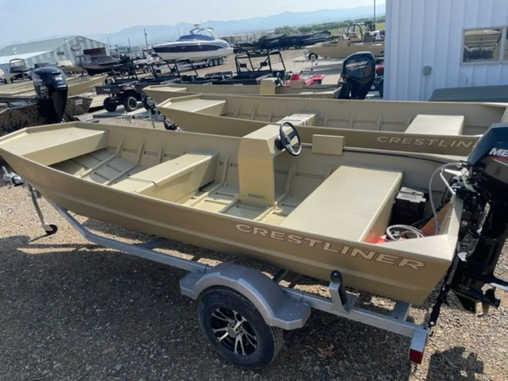 2023 Crestliner 1648M CR Jon Side Console w/25hp Prop