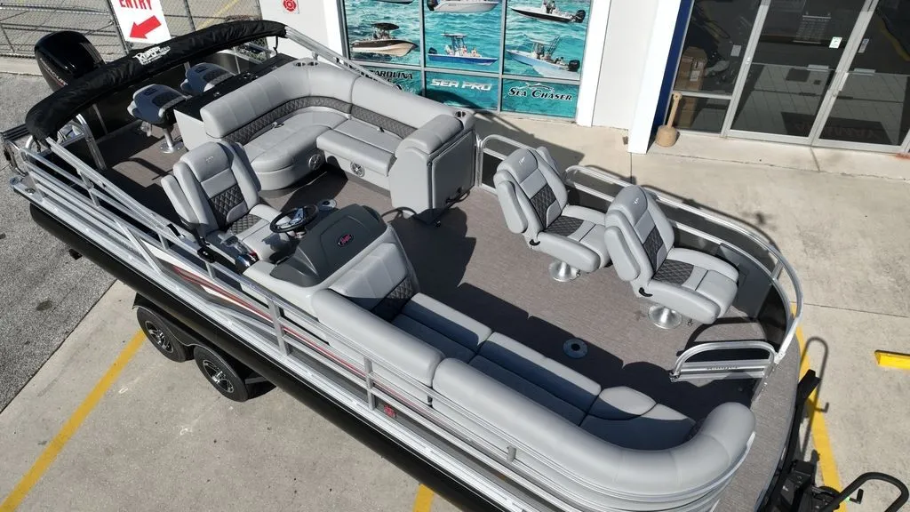 2023 Ranger Boats 220FC