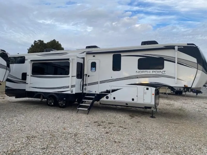 2023 Jayco NORTH POINT North Point 390CKDS