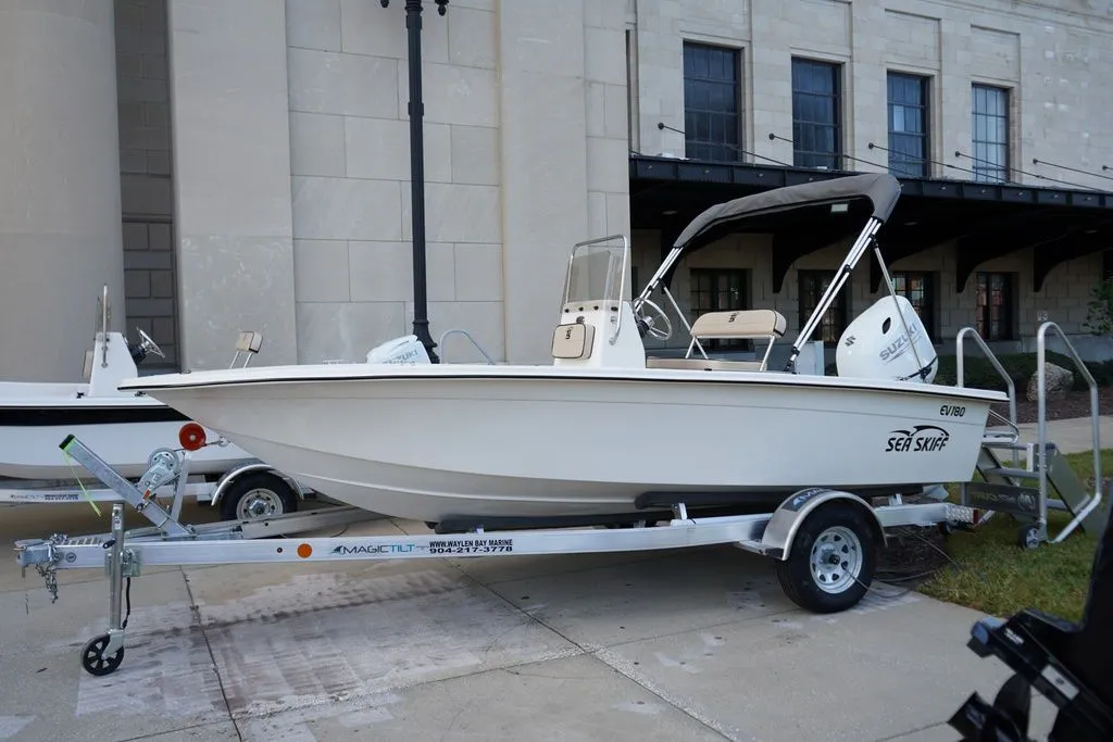 2024 Carolina Skiff EV 180 SEA SKIFF