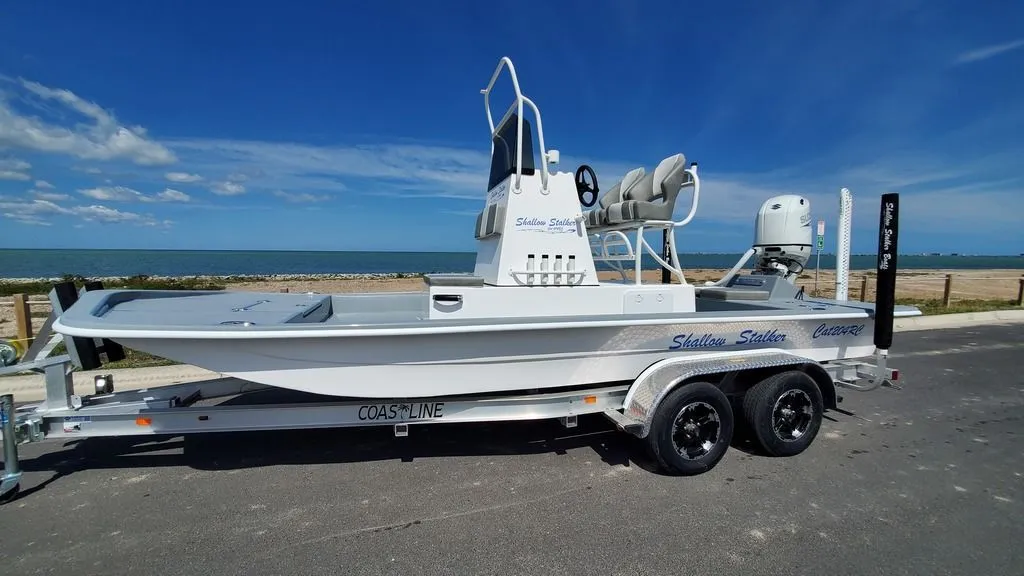 2024 Shallow Stalker Boats CAT-204 Pro flip