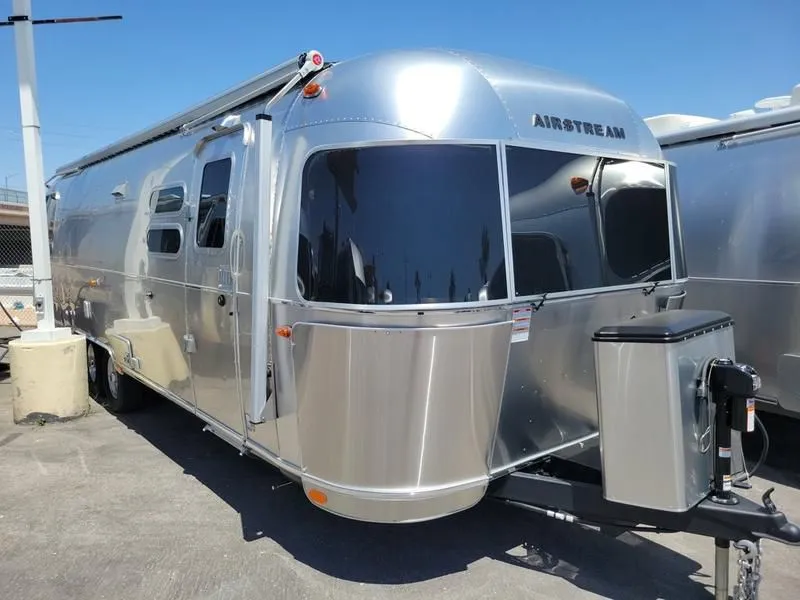 2023 Airstream International 30RBT Twin